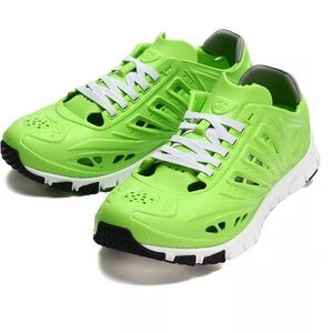 NWT CROSSKIX APX Water Shoes